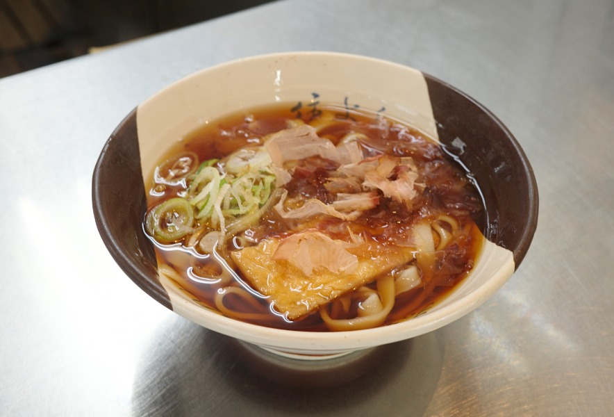 JR千種駅ホームの住よしで食べた立ち食いきしめん